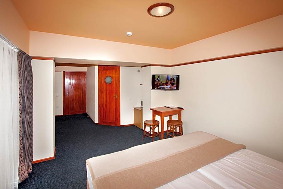 Tauras Center Hotel