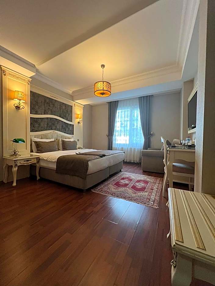 Photo 1 of 13 of Double Room