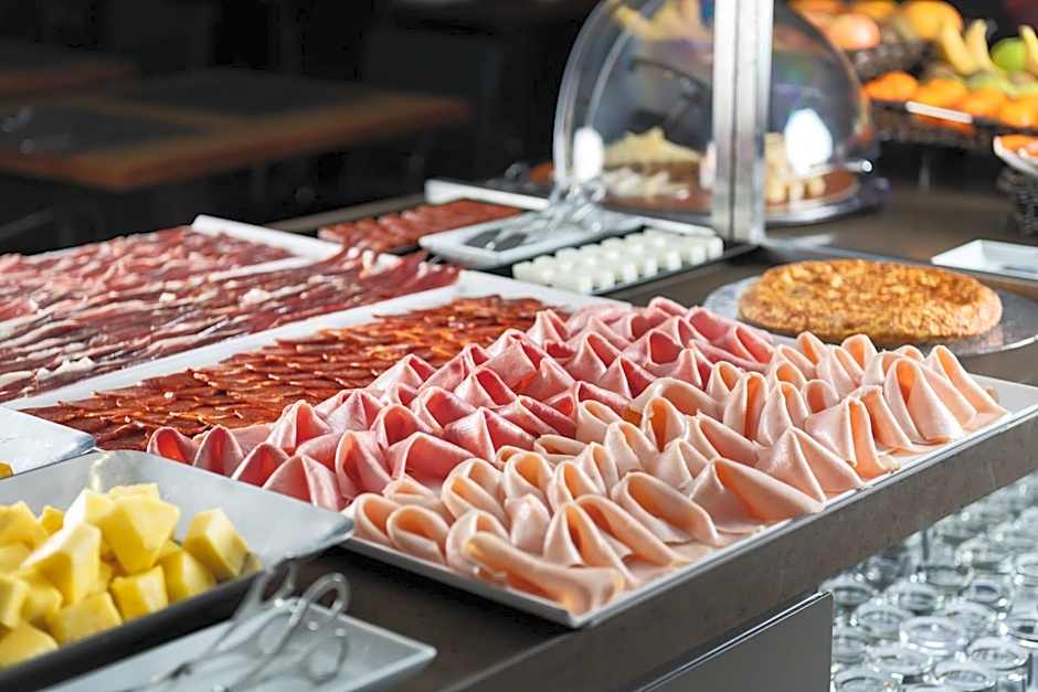 AC Hotel by Marriott Atocha