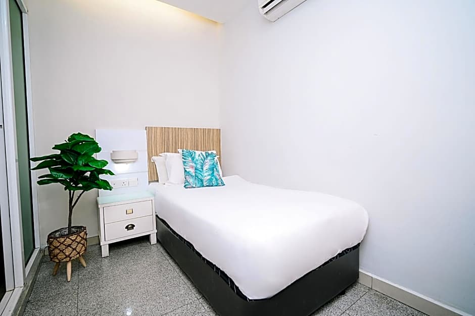 Swing & Pillows - Subang SS15