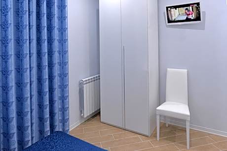 Single Room with Private Bathroom