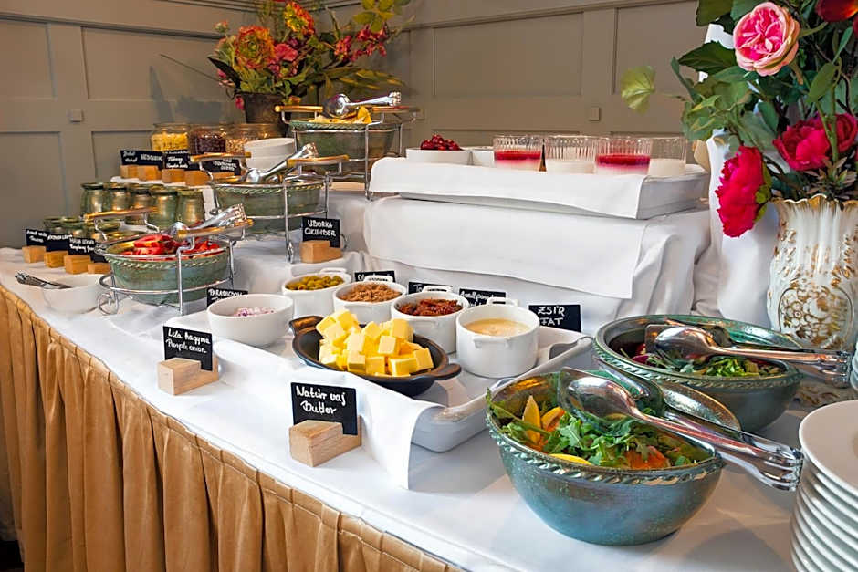 Károlyi Kastély Hotel & Restaurant