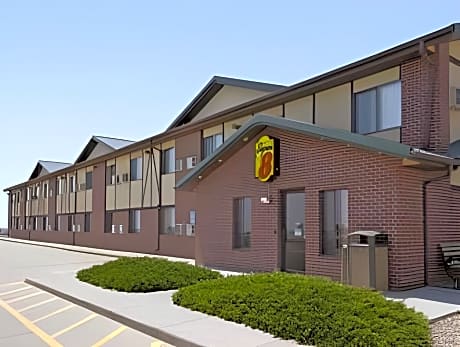 Super 8 by Wyndham Murdo