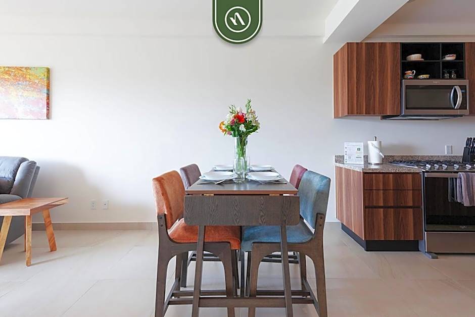 Brand New 2 BR Condo with Amazing Rooftop Pool