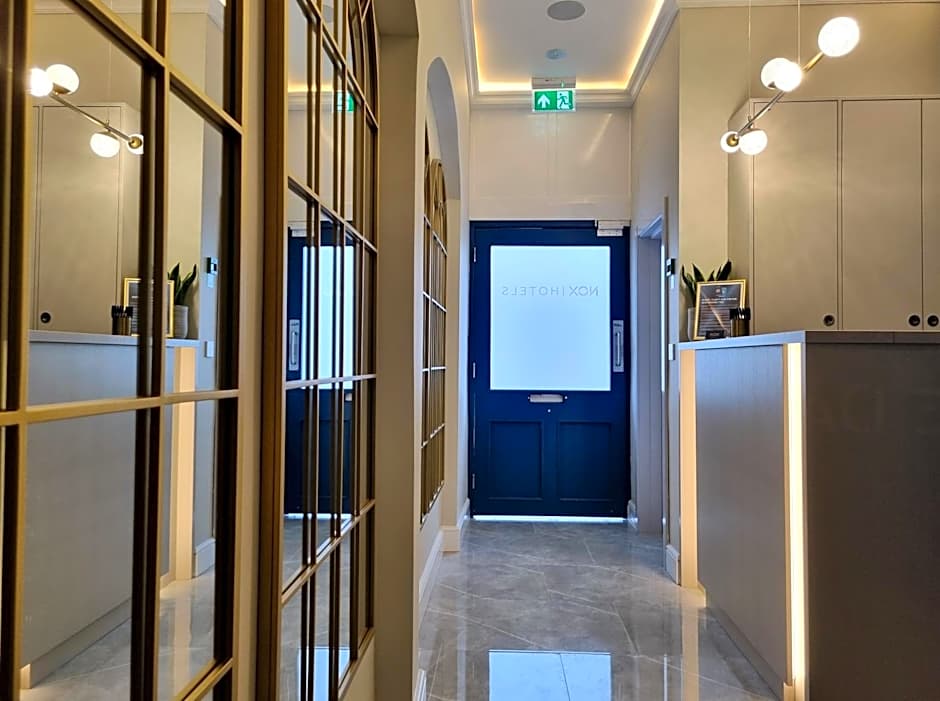 NOX Kensington Gardens