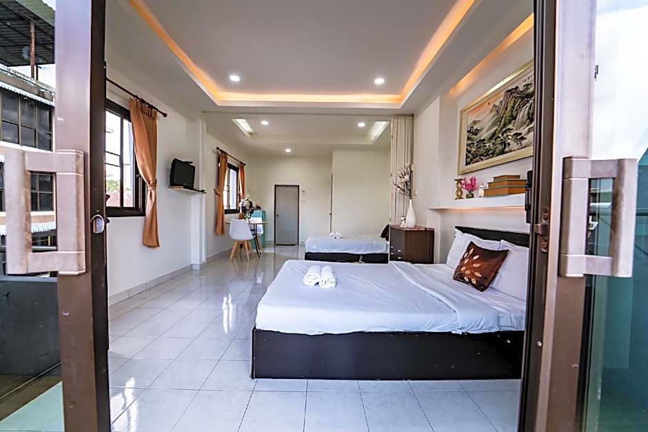 OYO 75377 Check In House