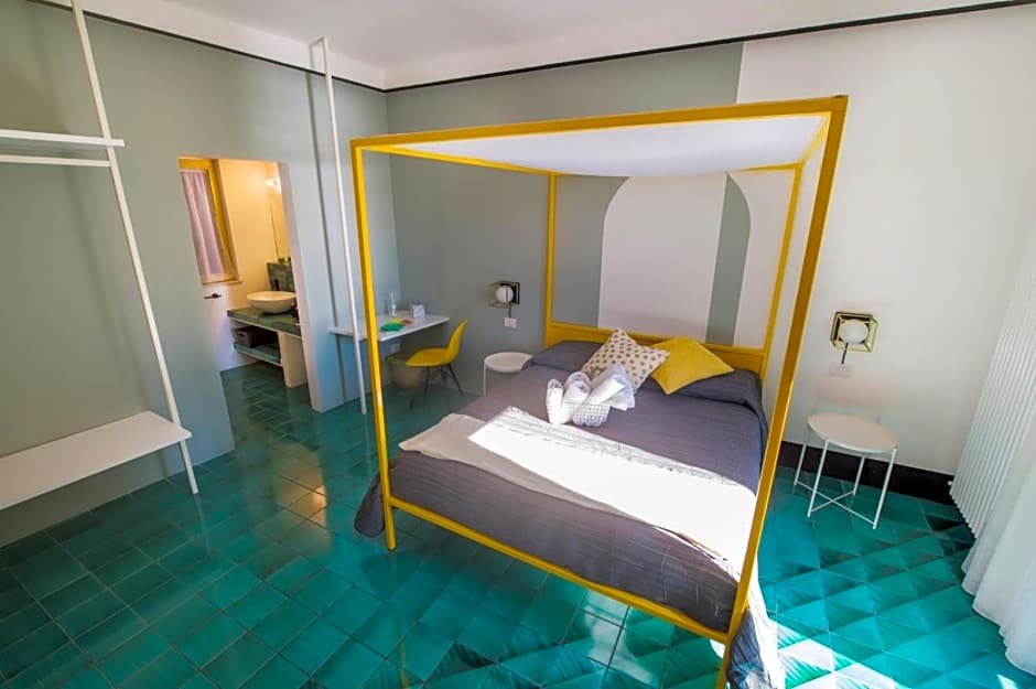 Ninina Boutique Suites