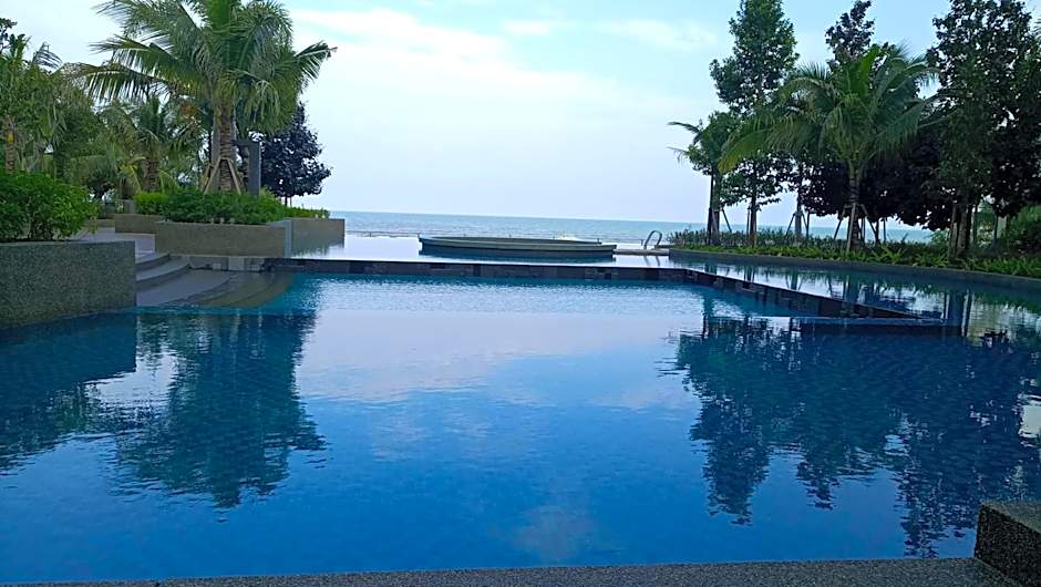 Timur Bay Seafront Residence Kuantan