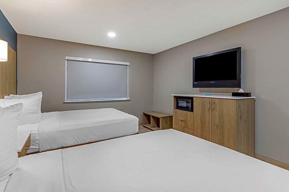 Best Western PLUS Edinburg Inn & Suites