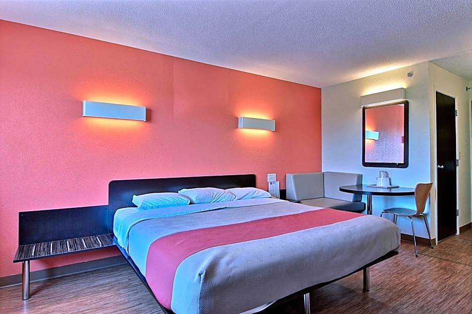 Motel 6 Gilman