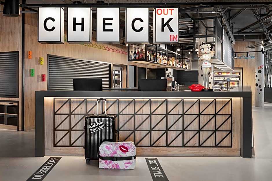 Moxy Duesseldorf City