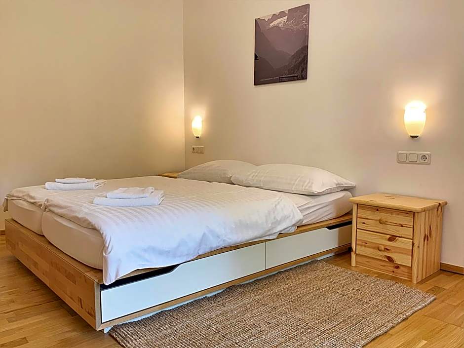 Photo 1 sur 4 de Apartment, Ground Floor