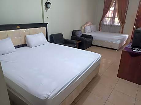 SPOT ON 91563 Hotel Meilias