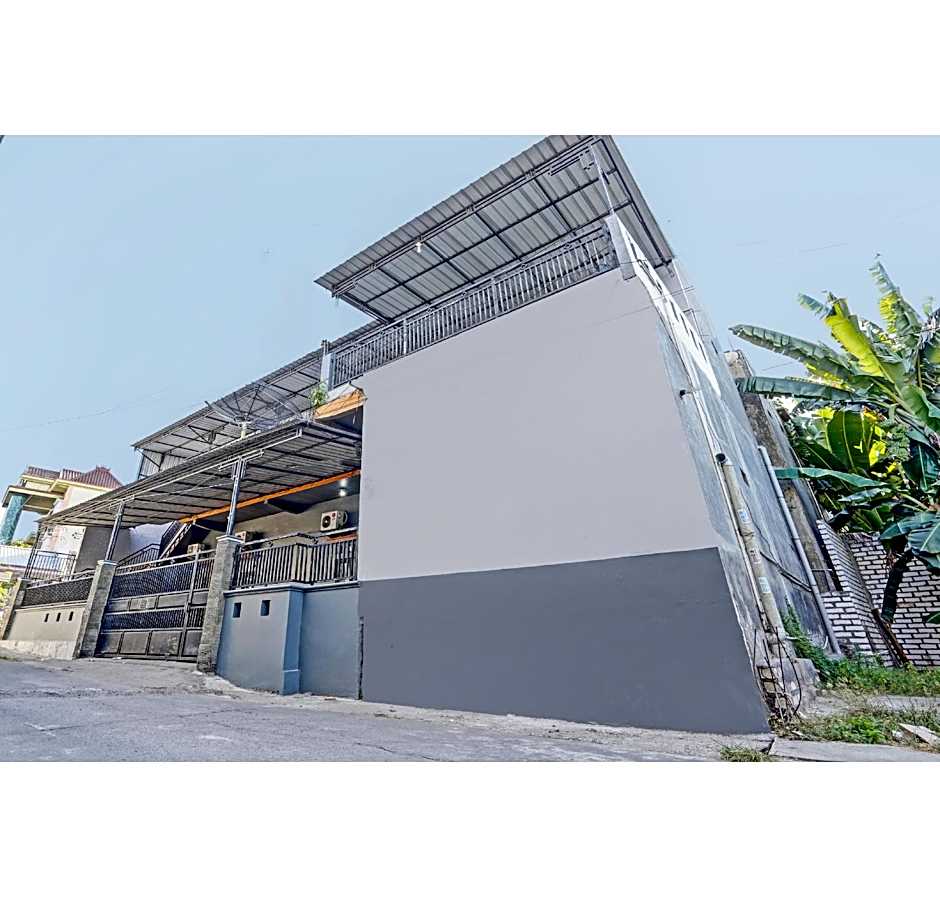 OYO Life  93032 Maju Mapan Homestay Syariah