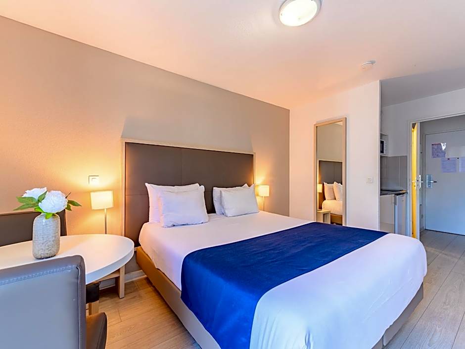 Séjours & Affaires Pantin Charles De Gaulle