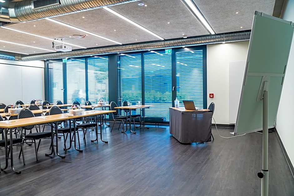 Hotel DEJANIL Hannover Burgdorf
