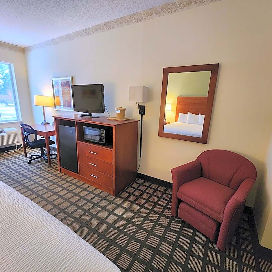 Baymont by Wyndham Mackinaw City