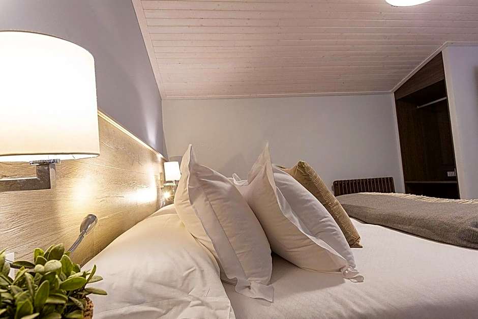 Hotel Restaurante El Montico