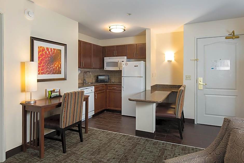Staybridge Suites Toledo/Maumee By IHG