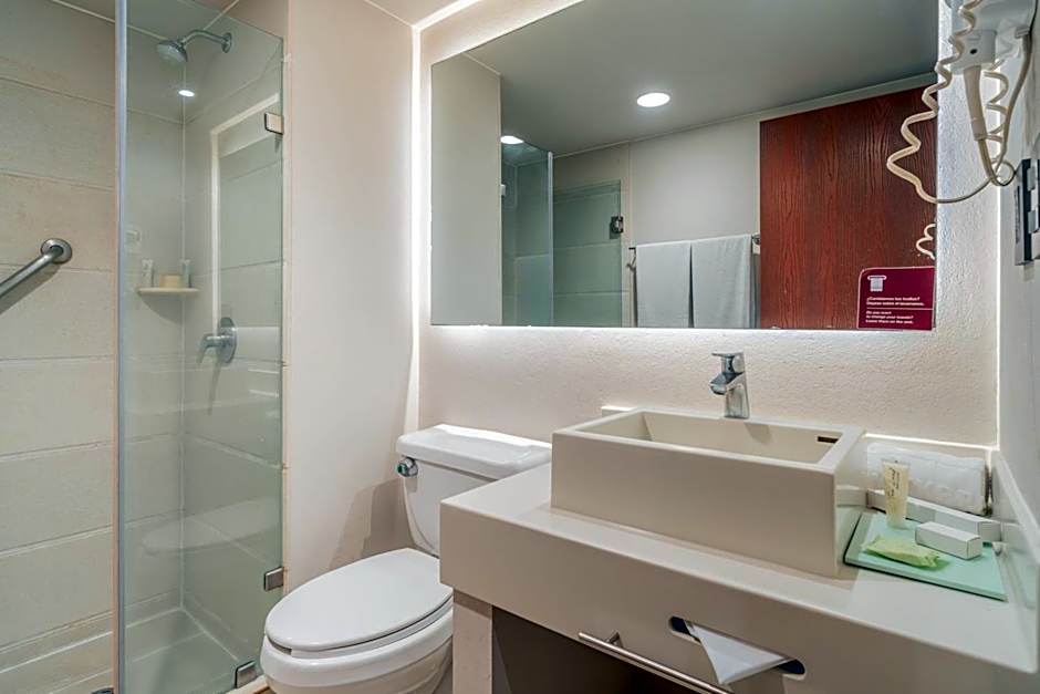 City Express Suites by Marriott Queretaro