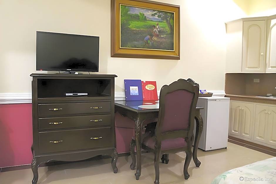 Kokomos Suites Hotel