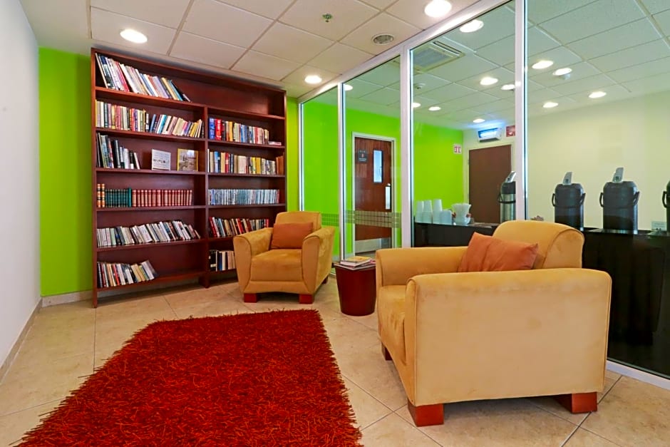 Staybridge Suites Queretaro By IHG