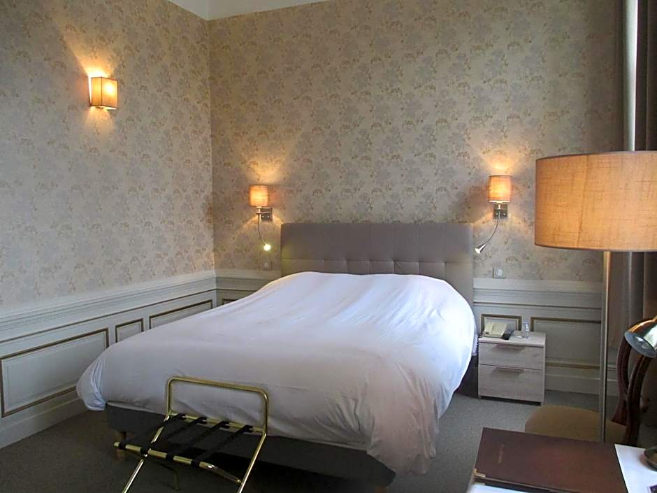 Château des Monthairons Hôtel Restaurant GastroMaison Spa privatif