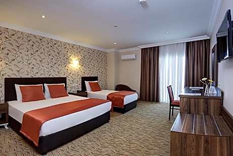 Superior Triple Room with Sea View
