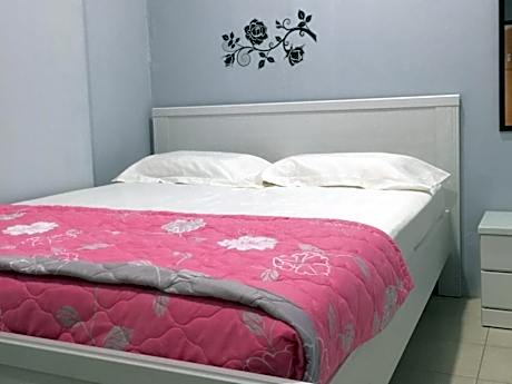 Fan Room with Shared Bathroom