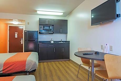 Quadruple Room - Disability Access - Non-Smoking