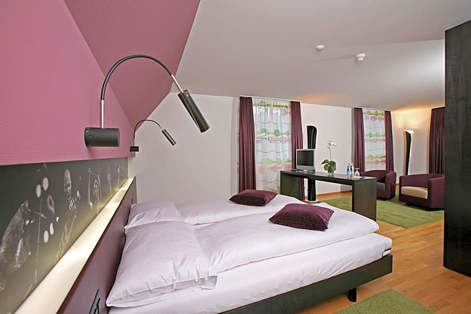 HOTEL & RESTAURANT Mohren