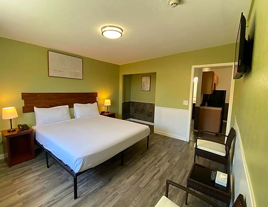 Europa Inn and Suites