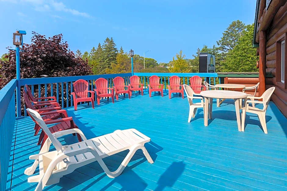 Days Inn by Wyndham Mackinaw City/Bridgeview Area