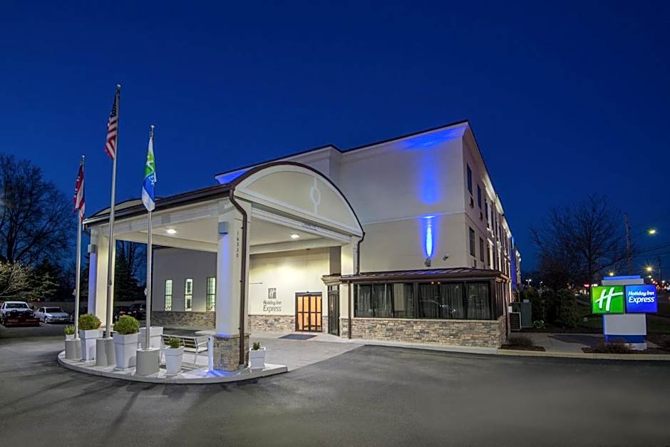 Holiday Inn Express Brookpark-Cleveland Airport Hotel By IHG