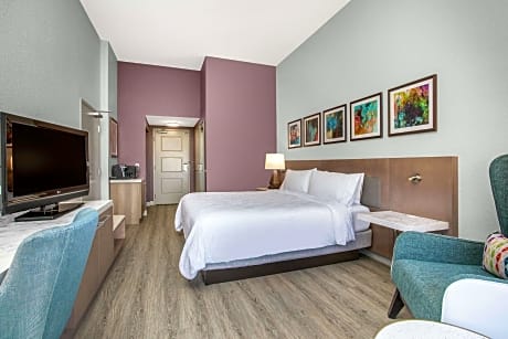 1 King Bed