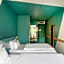 B&B HOTEL Freiburg-West