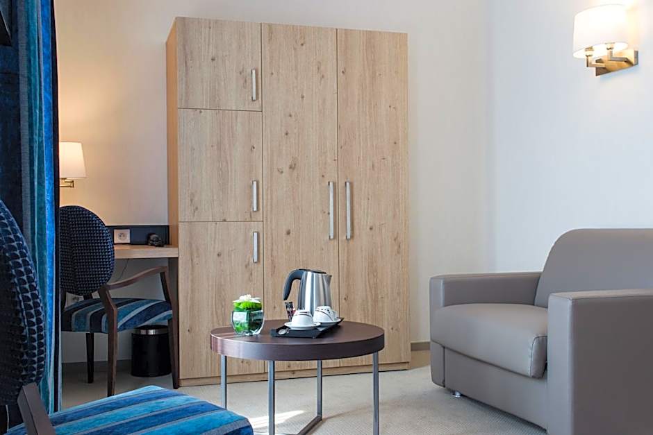 Hôtel Le Rive Droite & SPA