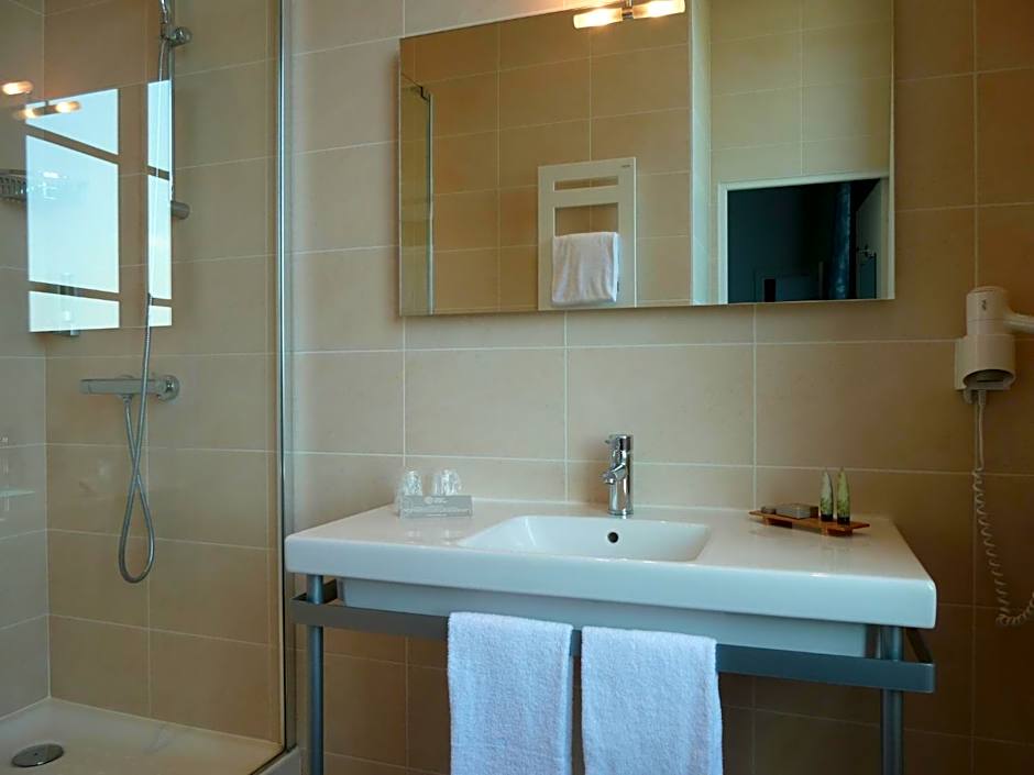 Hôtel Grand Monarque