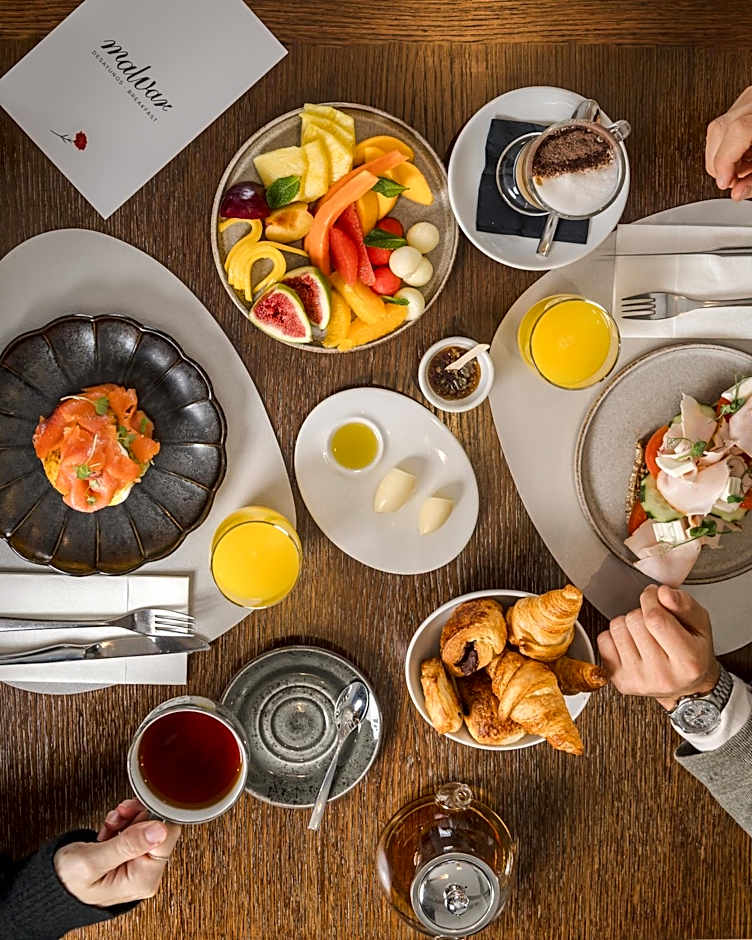 Hospes Puerta de Alcalá, a Member of Design Hotels