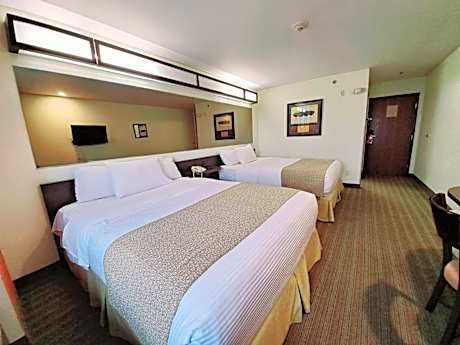 Queen Room with Two Queen Beds - Non-Smoking