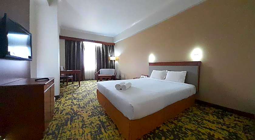 Grand Continental Kuching Hotel