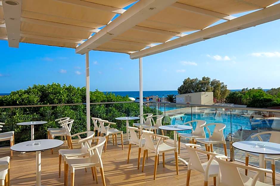 Mare Blue Hotel