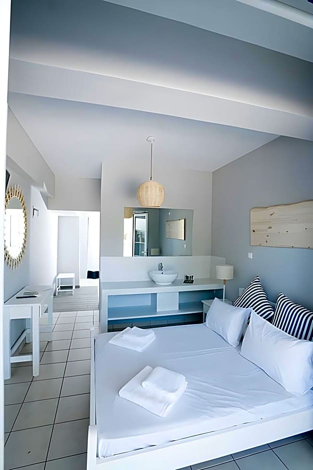Photo 1 of 8 of Suite
