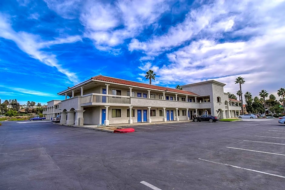 Motel 6-Carlsbad, CA Beach