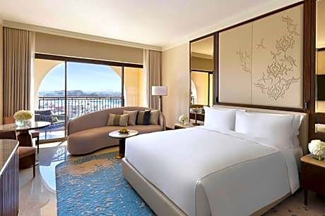 Club King, Club lounge access, Guest room, 1 King