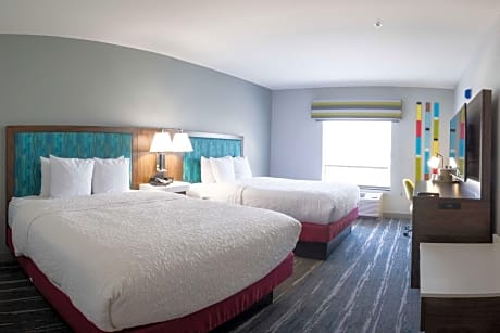 Queen Room with Two Queen Beds - Hearing Access/Non-Smoking