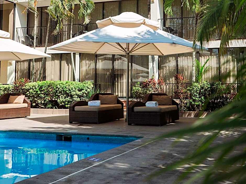 HS HOTSSON Hotel Tampico