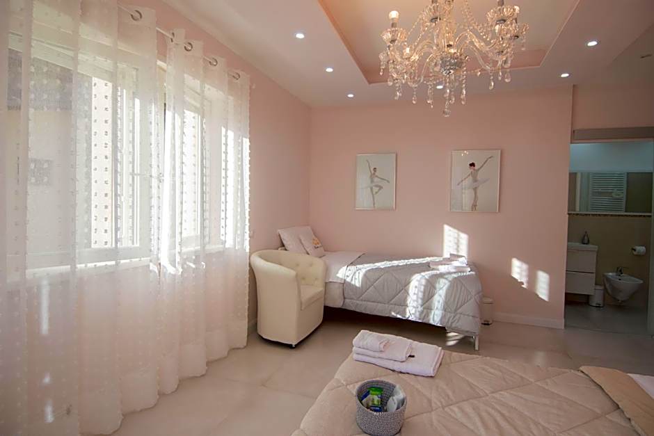 Klemi, rooms in old town Dolomia best home Check in automatico