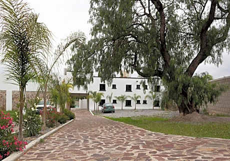Hotel & Temazcal Hacienda Maxthá