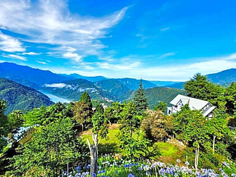 Zusin Shin Garden Hotel